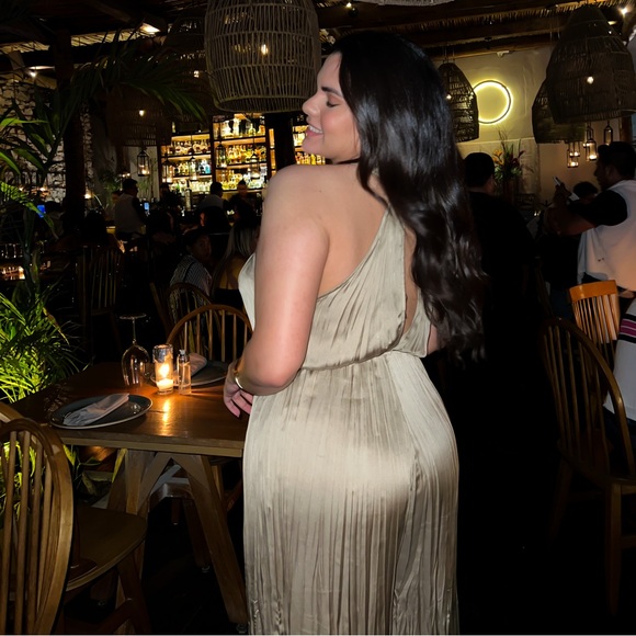 Zara Satin Effect Halter Jumpsuif - Picture 8 of 8